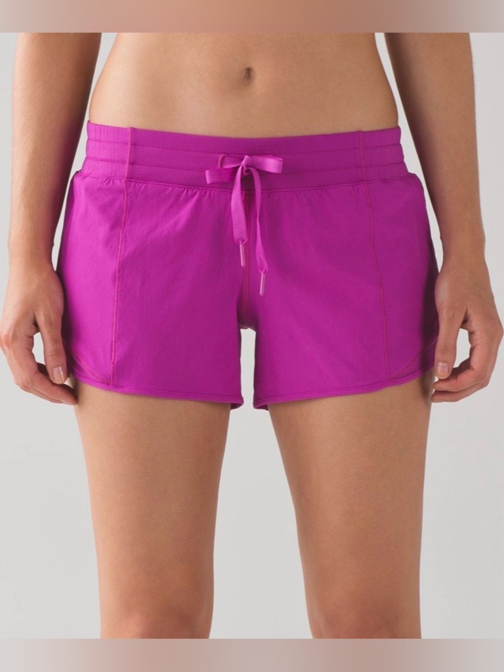 Lululemon🍋 Hotty Hot Short (Long 4") Polar Pink Size 8